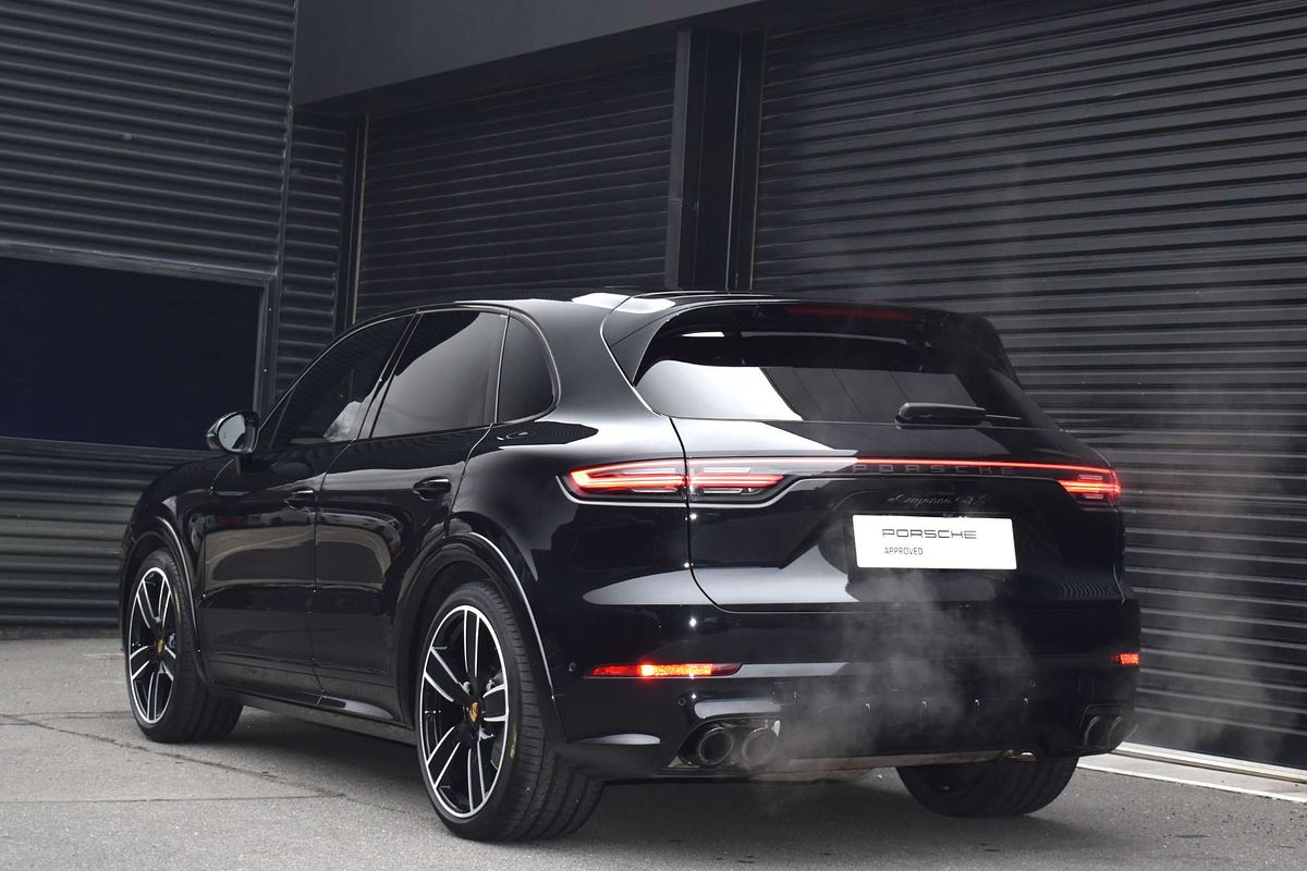 2021 Porsche Cayenne GTS 9YA