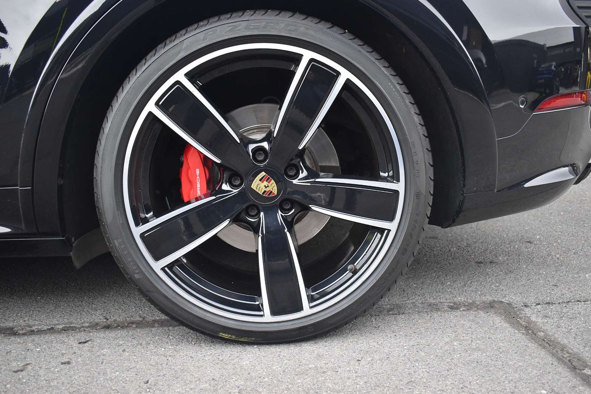 2021 Porsche Cayenne GTS 9YA