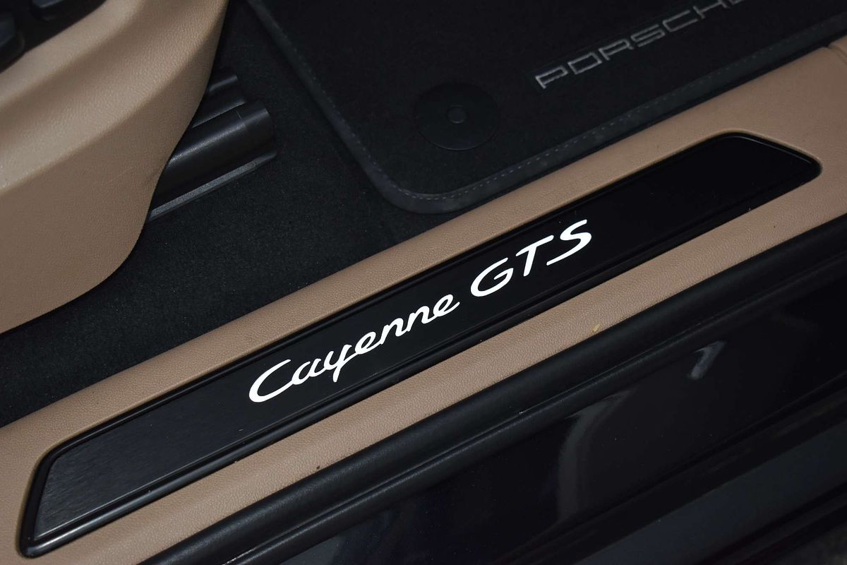 2021 Porsche Cayenne GTS 9YA