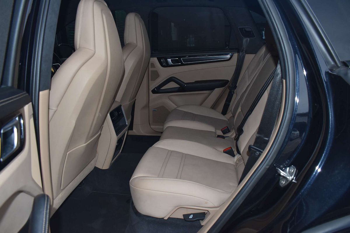 2021 Porsche Cayenne GTS 9YA