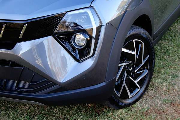 2025 Mahindra XUV 3XO AX7L
