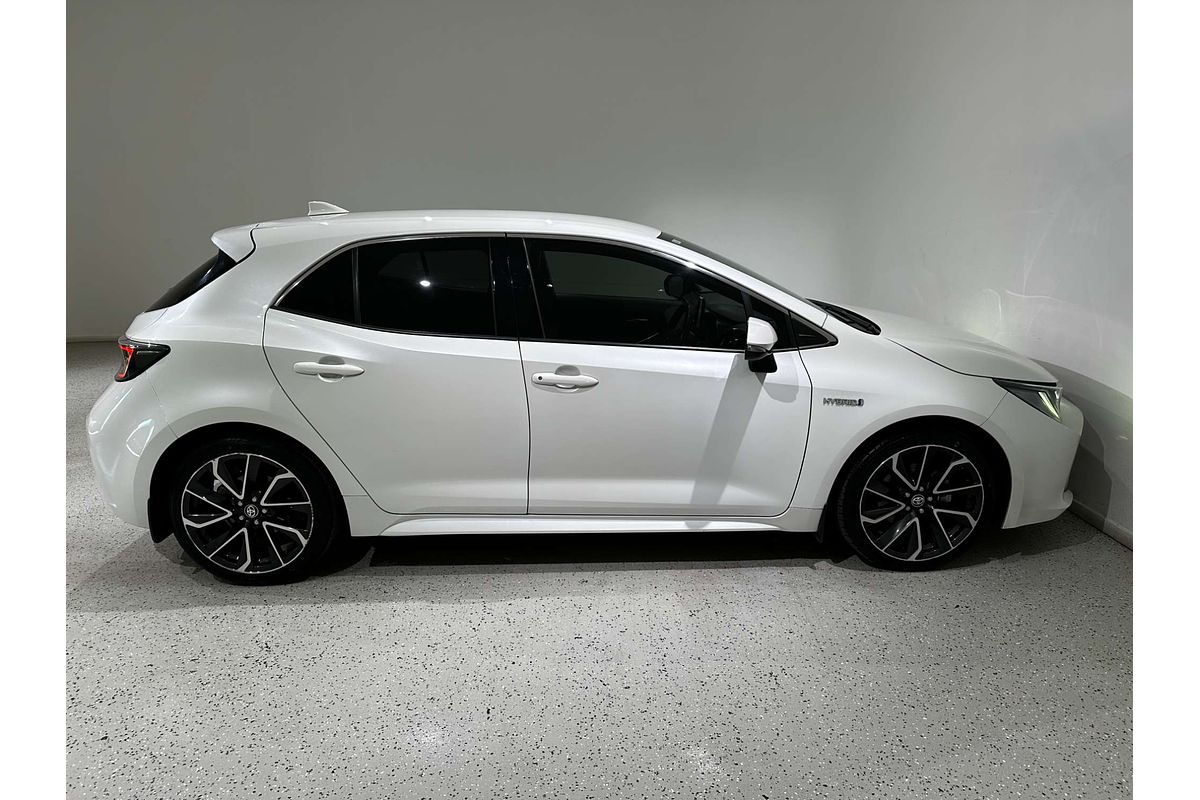 2019 Toyota Corolla ZR Hybrid ZWE211R