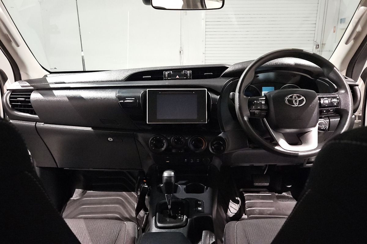 2020 Toyota Hilux SR GUN126R 4X4