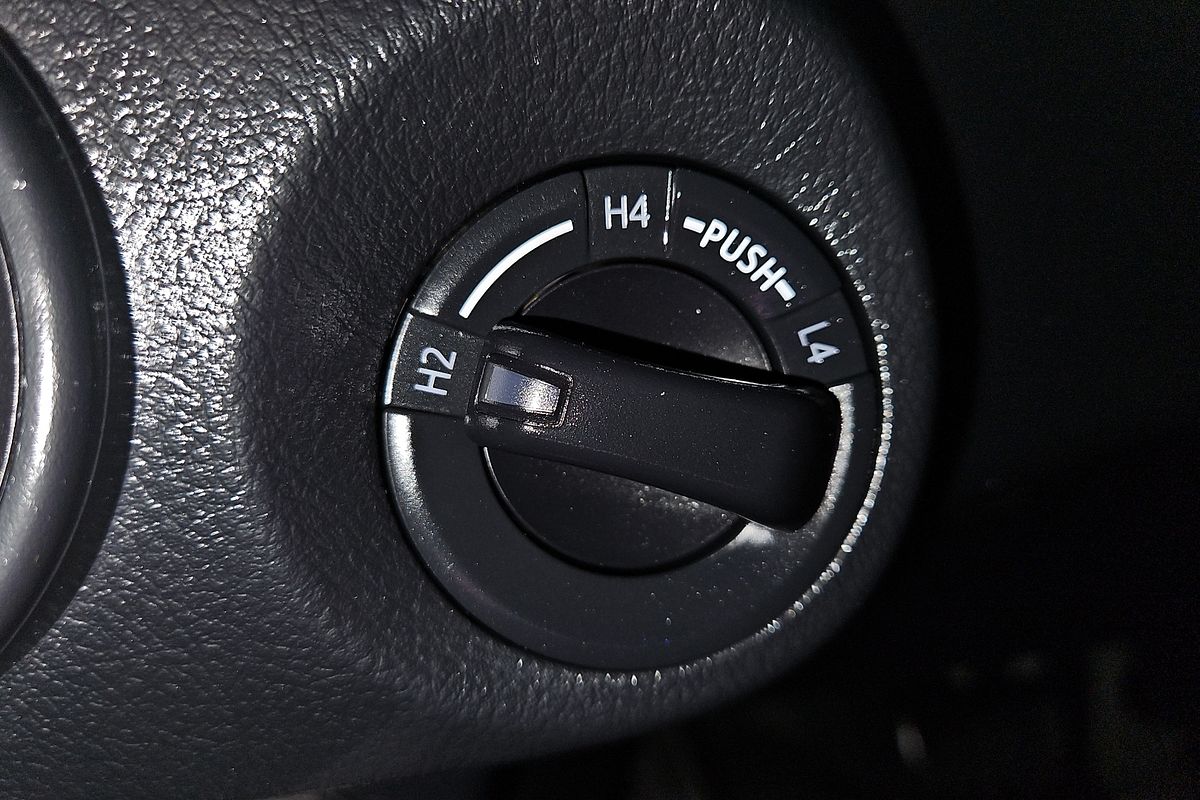 2020 Toyota Hilux SR GUN126R 4X4