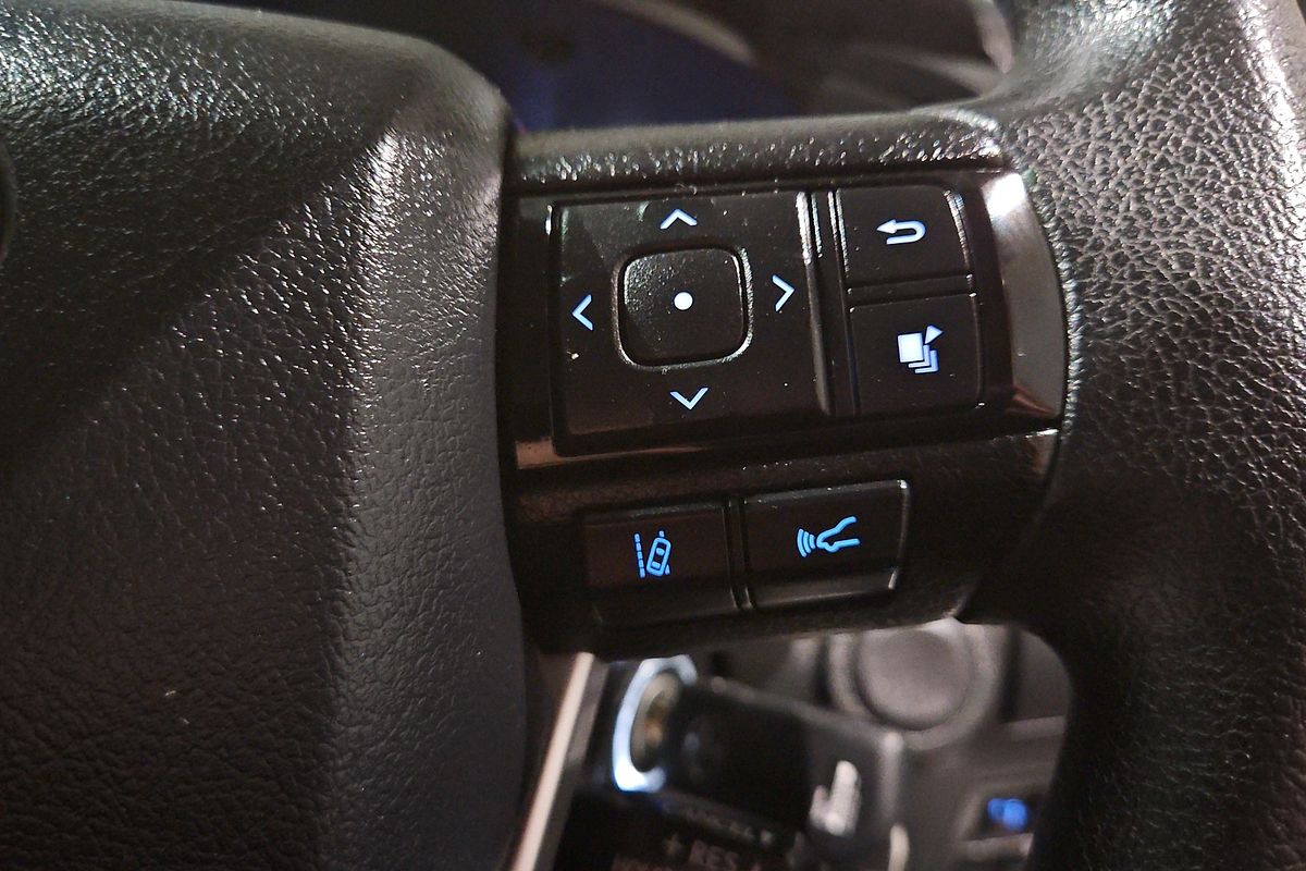 2020 Toyota Hilux SR GUN126R 4X4