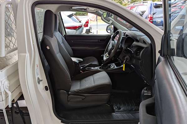 2015 Toyota Hilux SR GUN123R Rear Wheel Drive