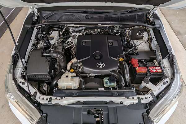 2015 Toyota Hilux SR GUN123R Rear Wheel Drive