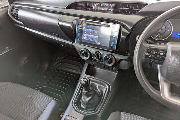 2015 Toyota Hilux SR GUN123R Rear Wheel Drive