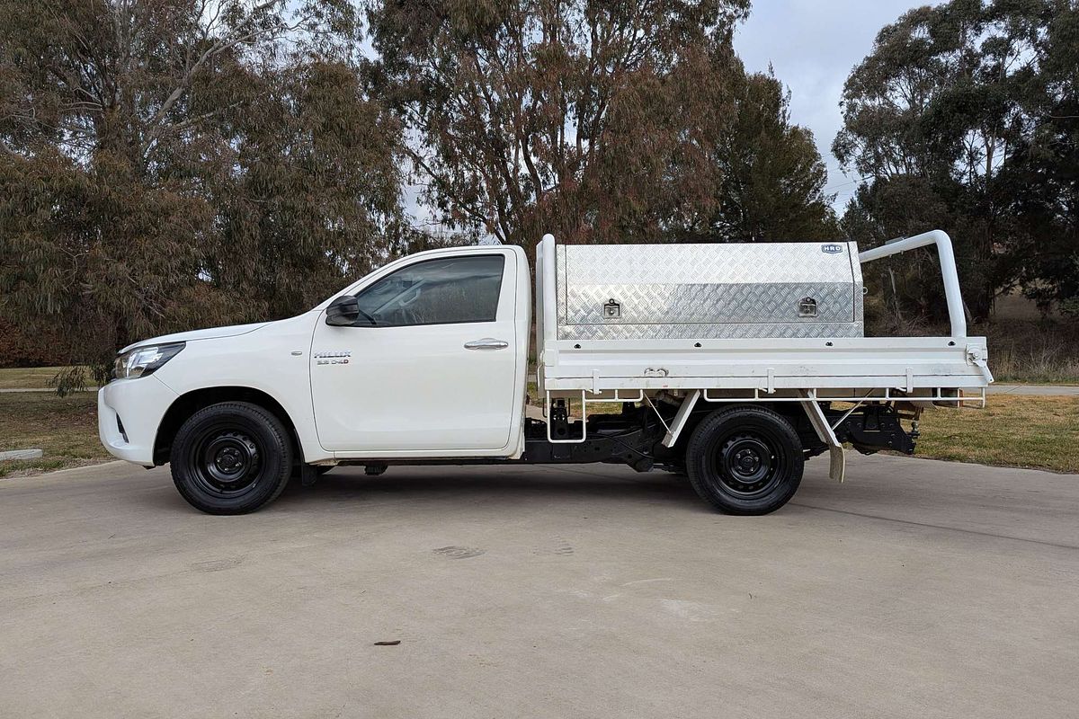 2015 Toyota Hilux SR GUN123R Rear Wheel Drive