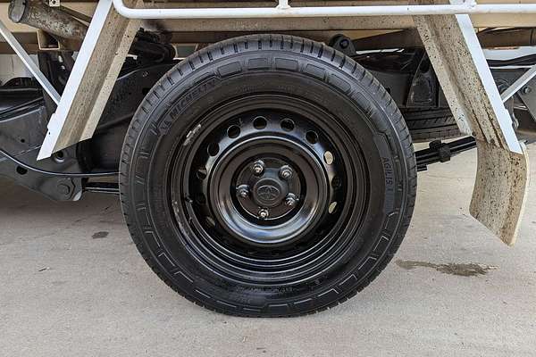 2015 Toyota Hilux SR GUN123R Rear Wheel Drive