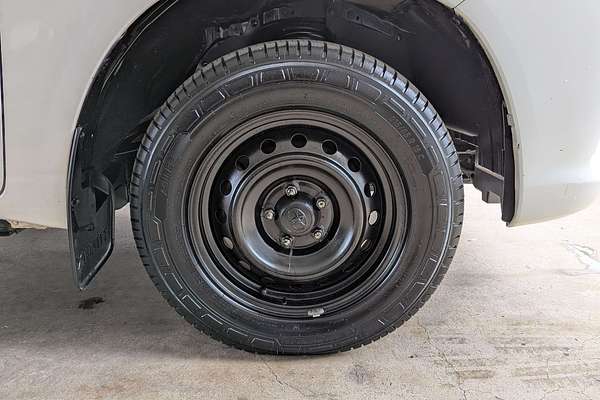 2015 Toyota Hilux SR GUN123R Rear Wheel Drive