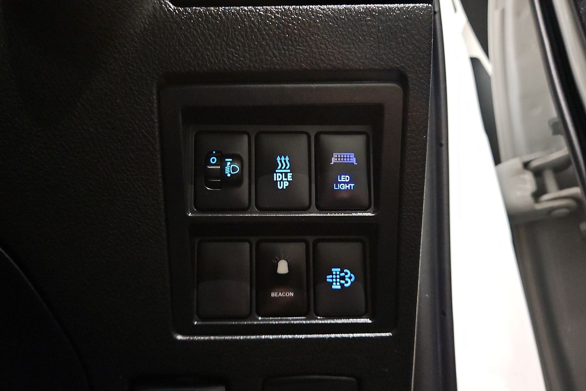 2020 Toyota Hilux SR GUN126R 4X4