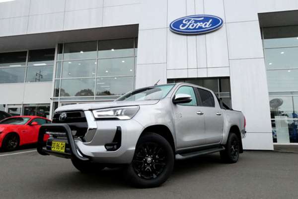2021 Toyota Hilux SR5 GUN126R 4X4