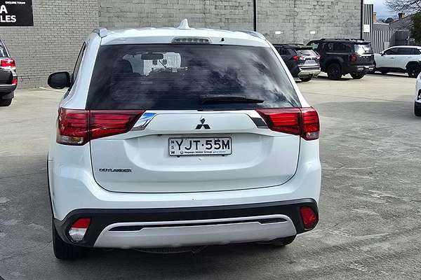 2019 Mitsubishi Outlander ES ZL