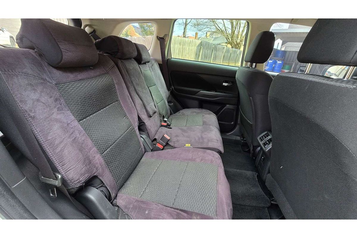 2019 Mitsubishi Outlander ES ZL