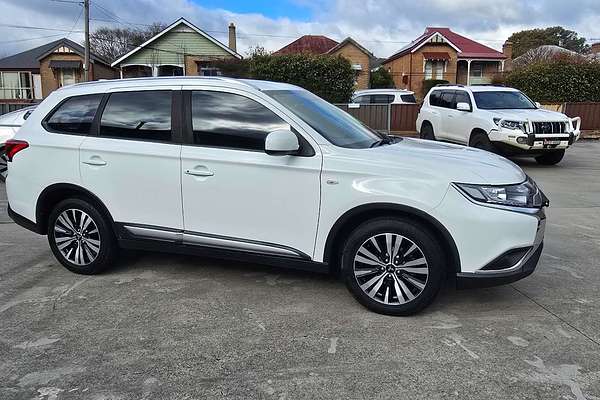 2019 Mitsubishi Outlander ES ZL