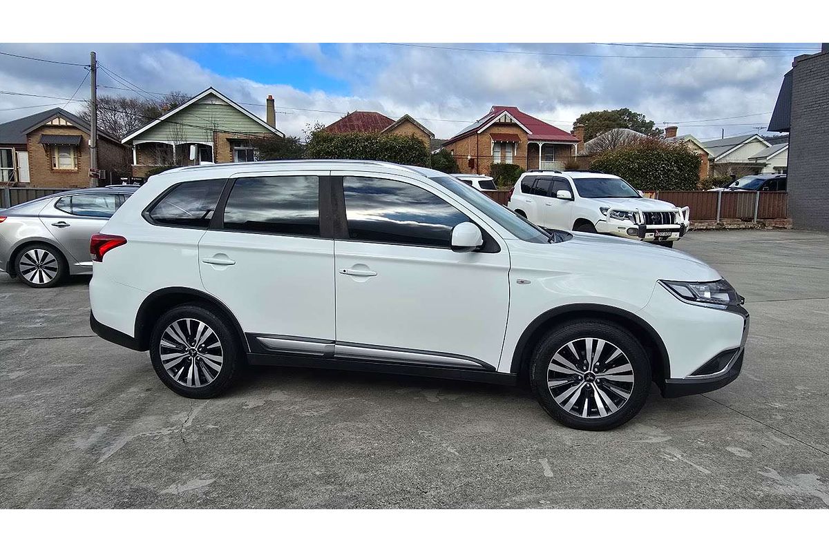 2019 Mitsubishi Outlander ES ZL