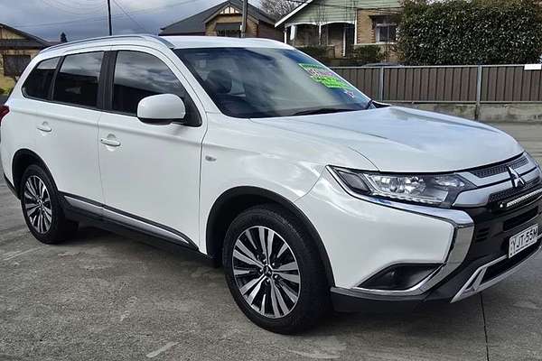 2019 Mitsubishi Outlander ES ZL