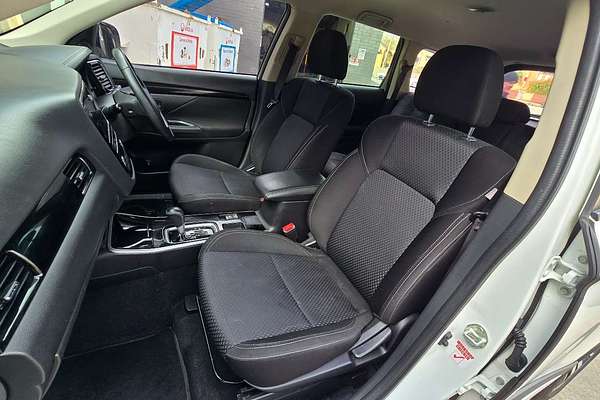 2019 Mitsubishi Outlander ES ZL