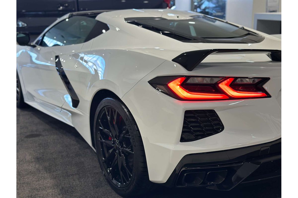 2024 Chevrolet Corvette Stingray 2LT C8