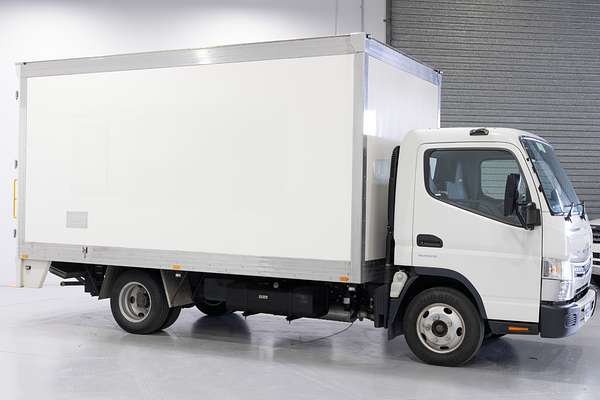 2022 Fuso Canter 515 4x2