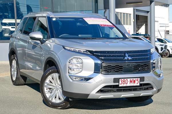 2024 Mitsubishi Outlander LS ZM