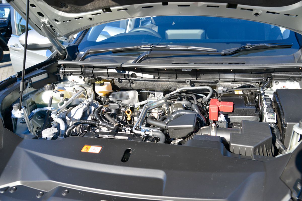2024 Mitsubishi Outlander LS ZM