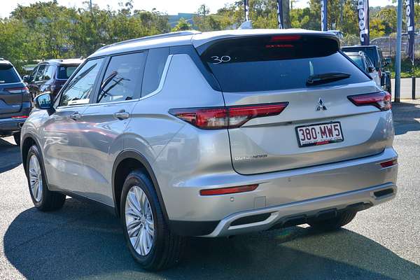 2024 Mitsubishi Outlander LS ZM