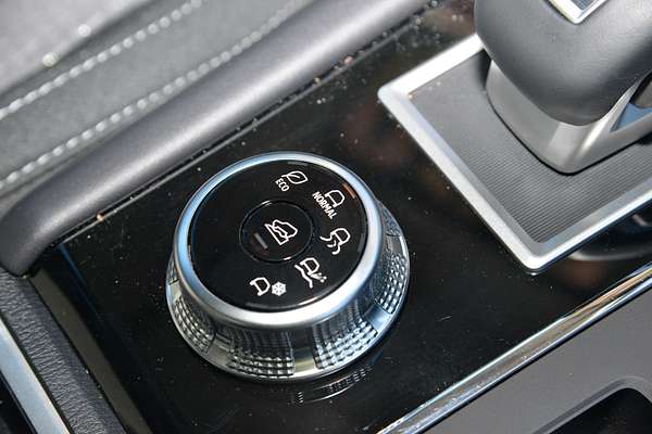 2024 Mitsubishi Outlander LS ZM