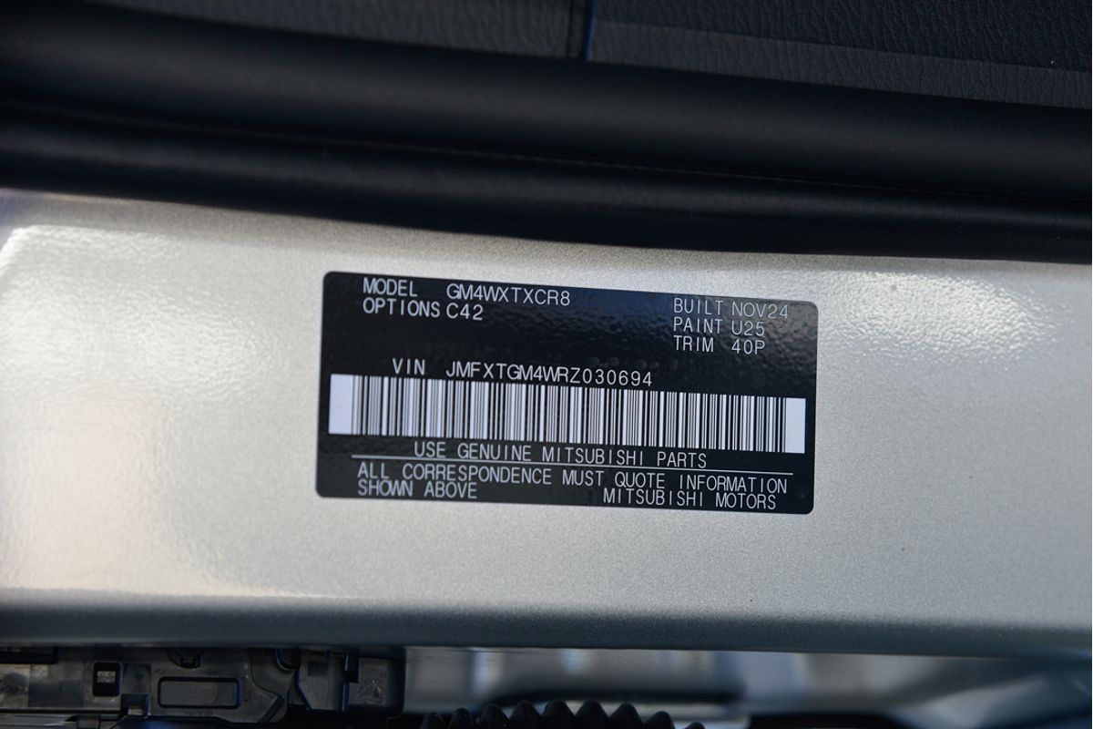 2024 Mitsubishi Outlander LS ZM