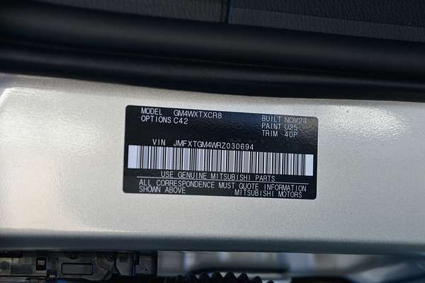 2024 Mitsubishi Outlander LS ZM
