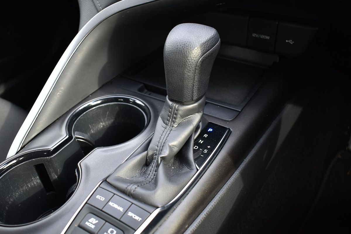 2024 Toyota Camry Ascent AXVH70R