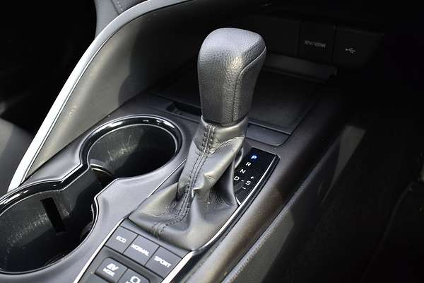 2024 Toyota Camry Ascent AXVH70R