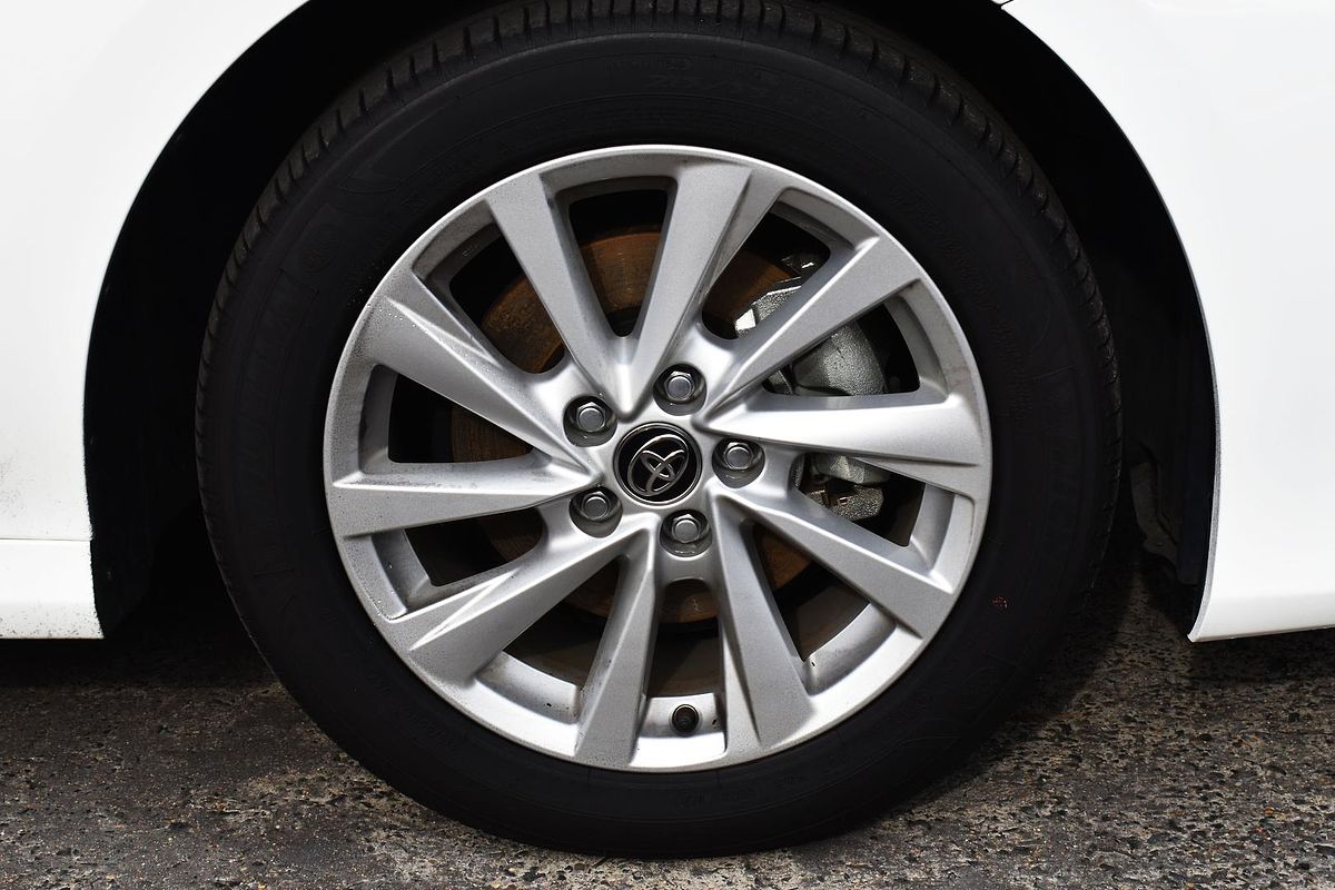 2024 Toyota Camry Ascent AXVH70R