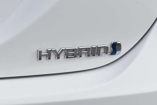 2024 Toyota Camry Ascent AXVH70R