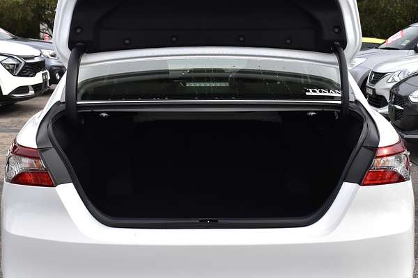 2024 Toyota Camry Ascent AXVH70R