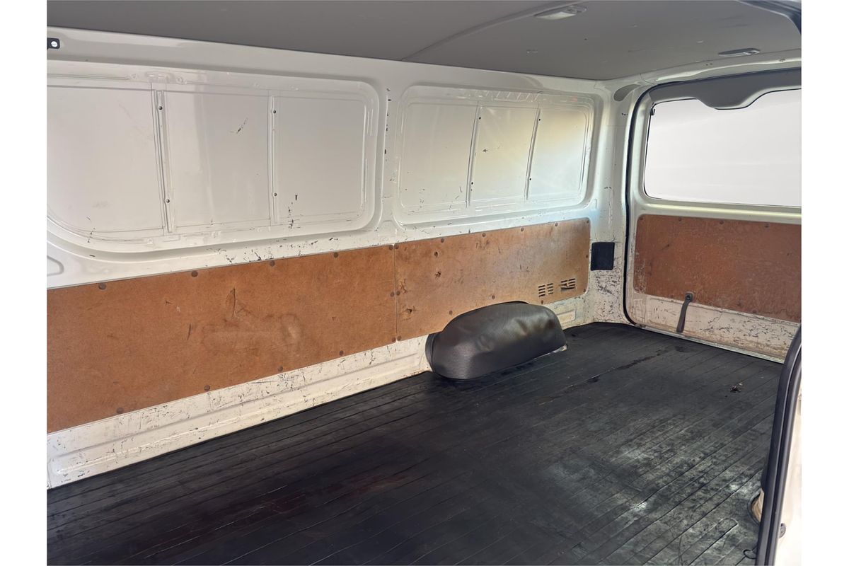 2018 Toyota Hiace TRH201R LWB