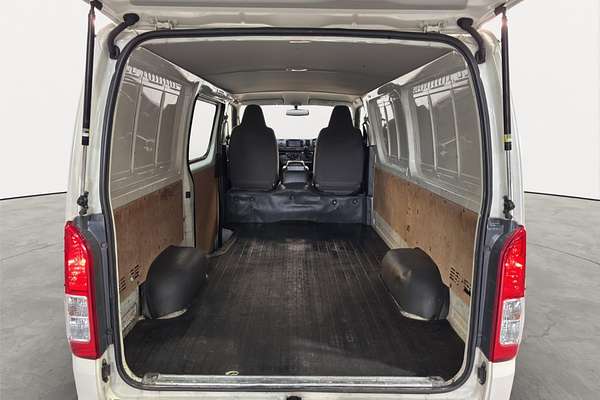 2018 Toyota Hiace TRH201R LWB