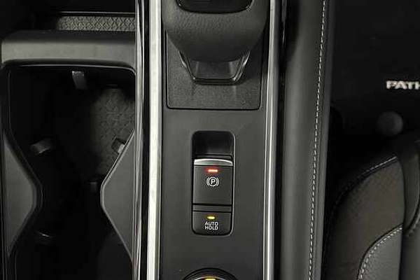 2024 Nissan Pathfinder Ti R53