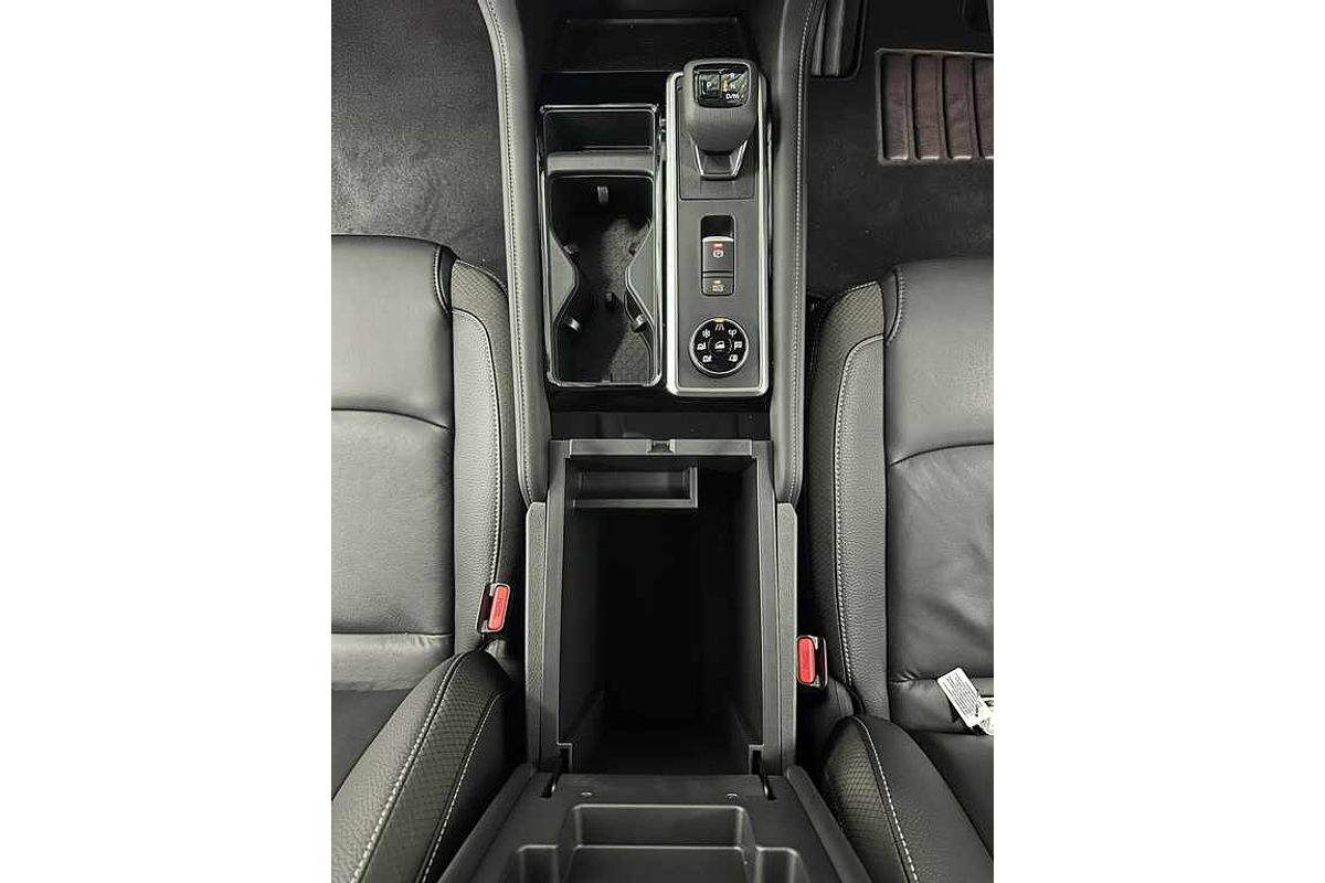 2024 Nissan Pathfinder Ti R53