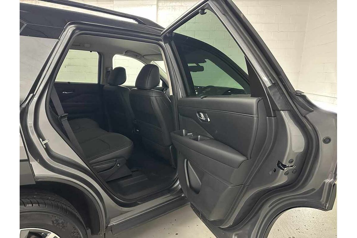 2024 Nissan Pathfinder Ti R53