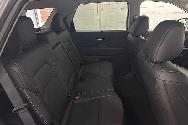 2024 Nissan Pathfinder Ti R53