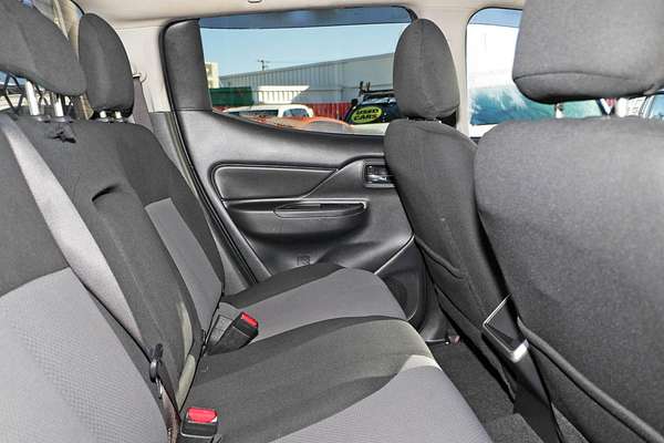 2021 Mitsubishi Triton GLX-R MR 4X4