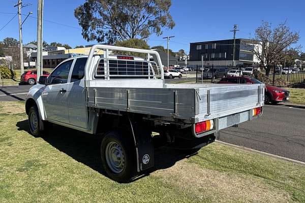 2018 Isuzu D-MAX SX High Ride Rear Wheel Drive