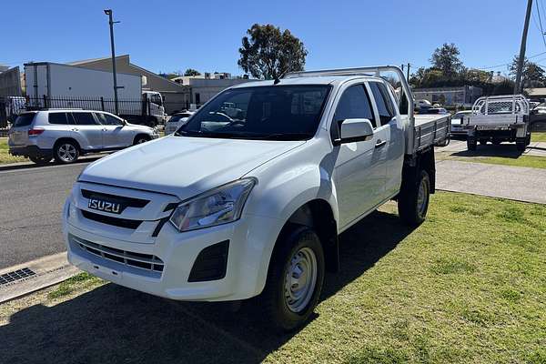 2018 Isuzu D-MAX SX High Ride Rear Wheel Drive