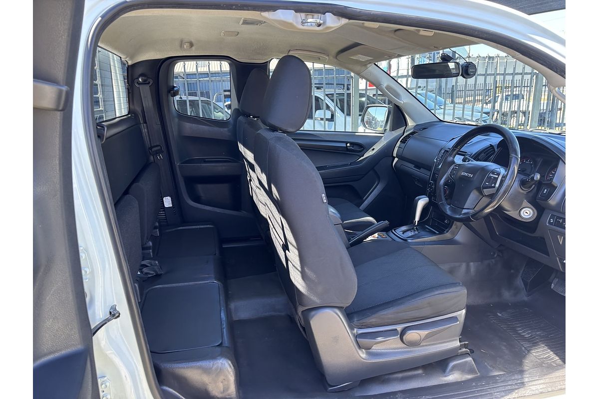 2018 Isuzu D-MAX SX High Ride Rear Wheel Drive