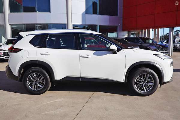 2024 Nissan X-TRAIL ST T33