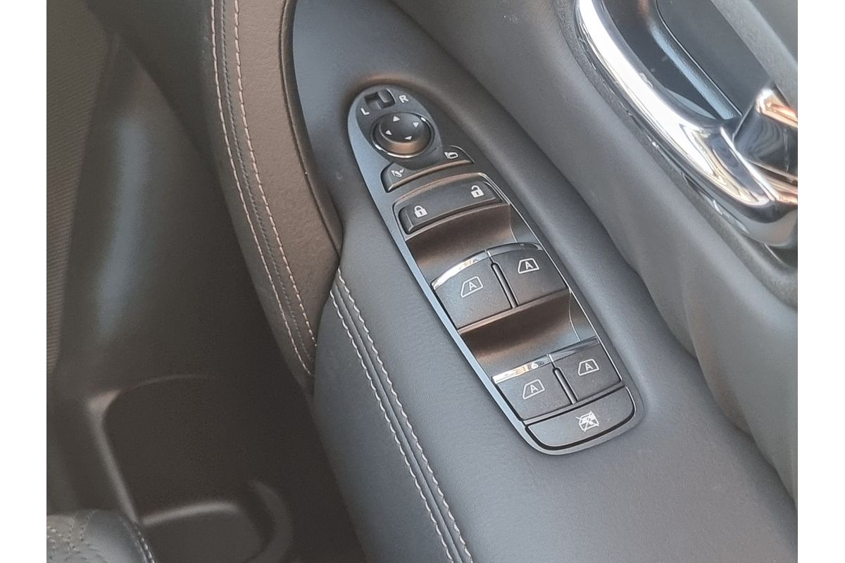 2025 Nissan Patrol Ti-L Y62