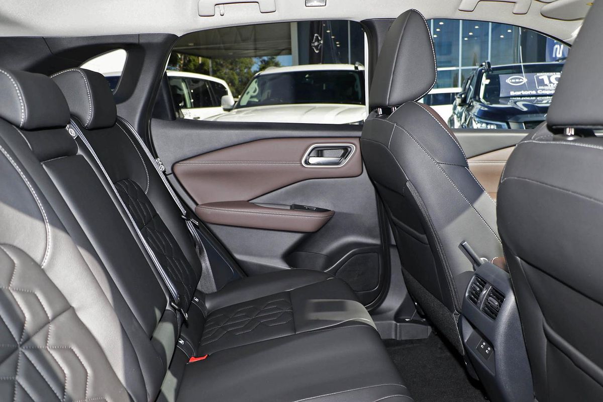 2024 Nissan QASHQAI Ti J12