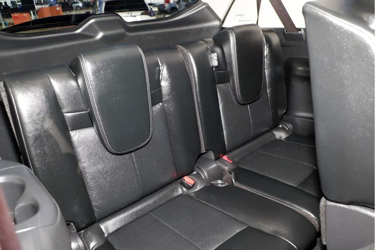 2017 Nissan X-TRAIL ST-L T32 Series II